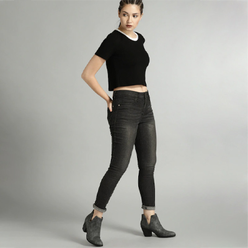 Black dark wash mid-rise jeans