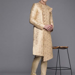 Men Ethnic Motifs Printed Raw Silk Kurta with Pyjamas & Nehru Jacket