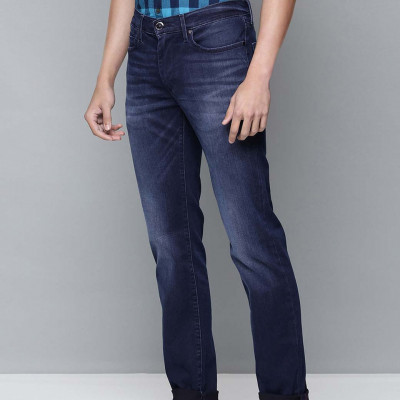 Men Blue Slim Fit Light Fade Stretchable Jeans