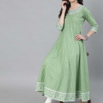 Women Green and White Ethnic Motifs Printed Handloom Anarkali Kurta